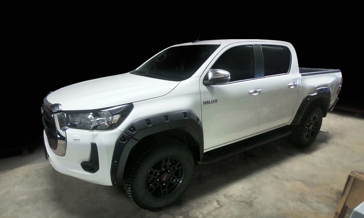 РАСШИРИТЕЛИ КОЛЕСНЫХ АРОК TOYOTA HILUX 8