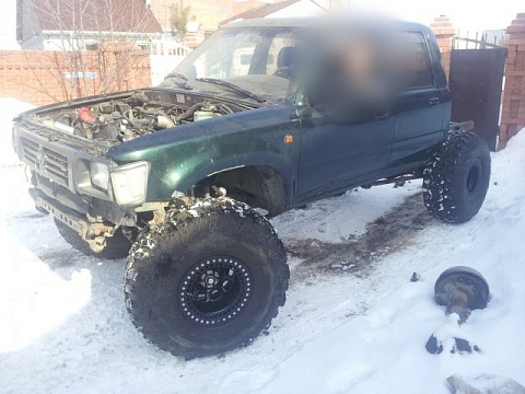 Проект «Акробат»: длинноходная подвеска на Hilux Surf