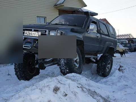 Toyota Hilux: длинноходная передняя подвеска