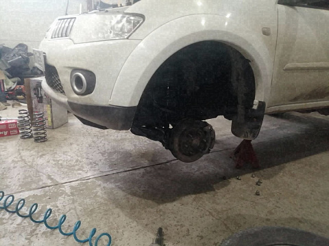 Mitsubishi Pajero Sport 2 в мастерской перед работами — Custom's Tuning, Тюмень