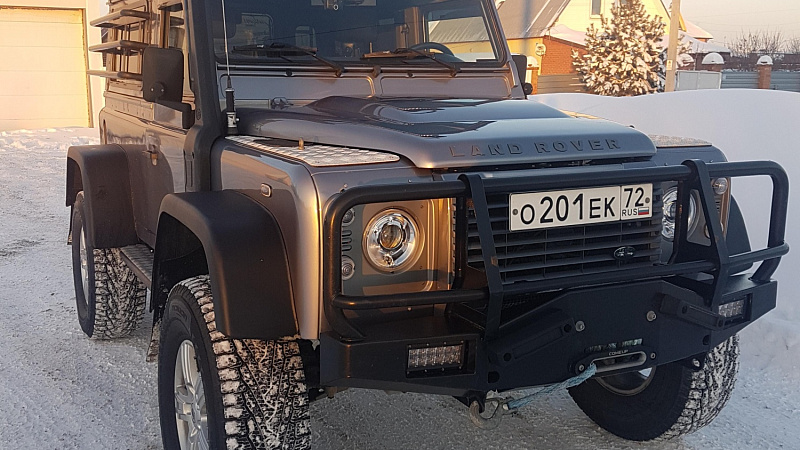 LR Defender