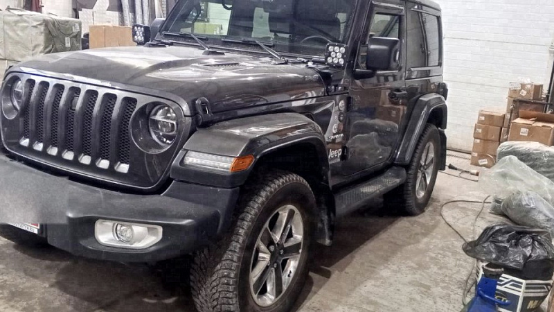 Jeep Wrangler JL (серый) — фото 1 работ в Custom's Tuning, Тюмень