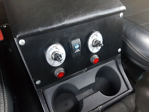 LR Defender