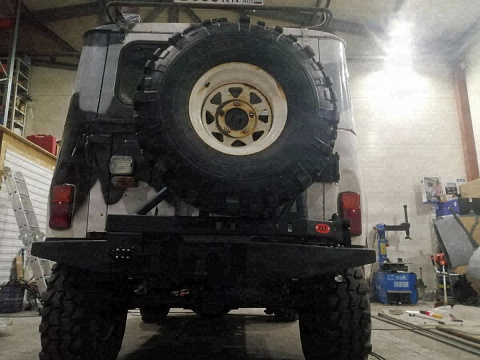 УАЗ Хантер в мастерской при работах по заднему бамперу — Custom's Tuning, Тюмень