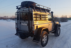 LR Defender