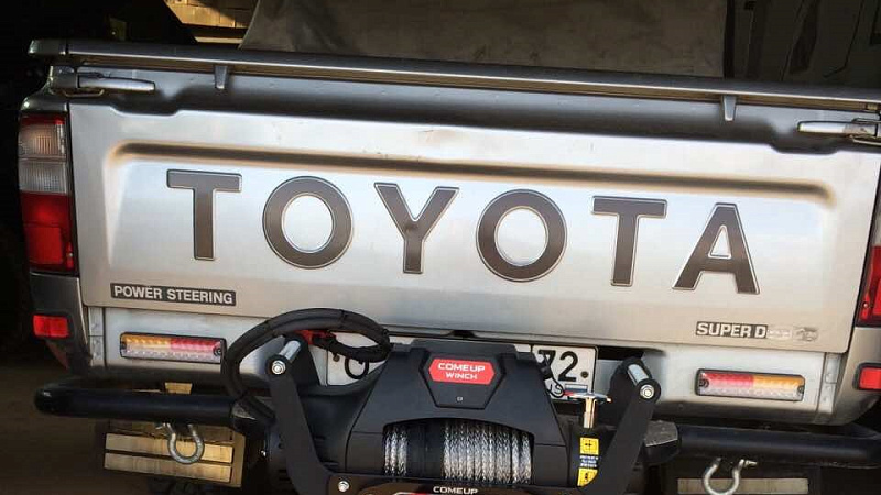 Toyota Hilux 
